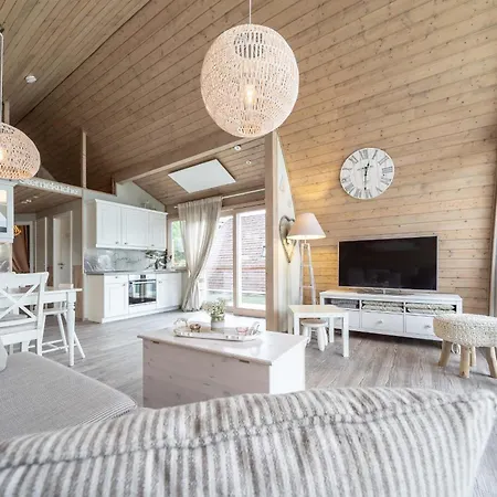 Botel Schwimmendes Seehotel *