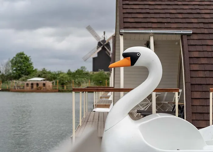 Botel Lieblingsplatz - Schwimmendes Seehotel